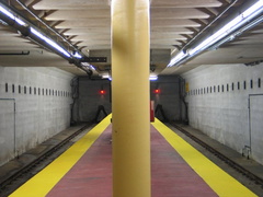 Bumper blocks at the southern end of the SEPTA Broad Street Subway Pattison station (Lower Level). It was open because of an Eag