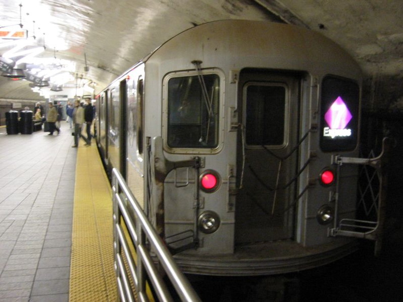 R-62A 1770 @ Grand Central (7). Photo taken by Brian Weinberg, 12/3/2004.