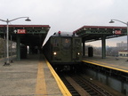 Lo-V 5292 @ Parkchester (fan trip). Photo taken by Brian Weinberg, 12/19/2004.