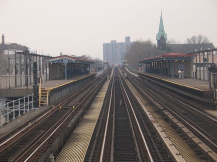 Zerega Av station (Pelham Line). Photo taken by Brian Weinberg, 12/19/2004.