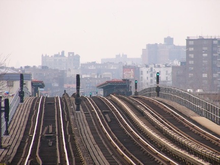 Castle Hill Av (6) as taken from Parkchester. Photo taken by Brian Weinberg, 12/19/2004.