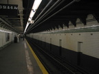 Looking south on the NB platform @ 23 St (F/V). Photo taken by Brian Weinberg, 07/29/2003.