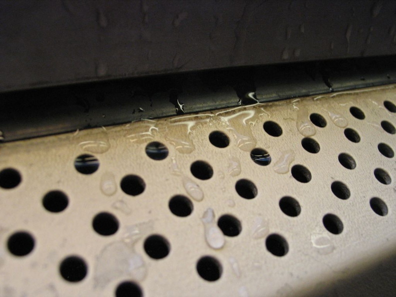 Leaking unrehabbed Amtrak Amfleet I coach. Photo taken by Brian Weinberg, 5/20/2005.