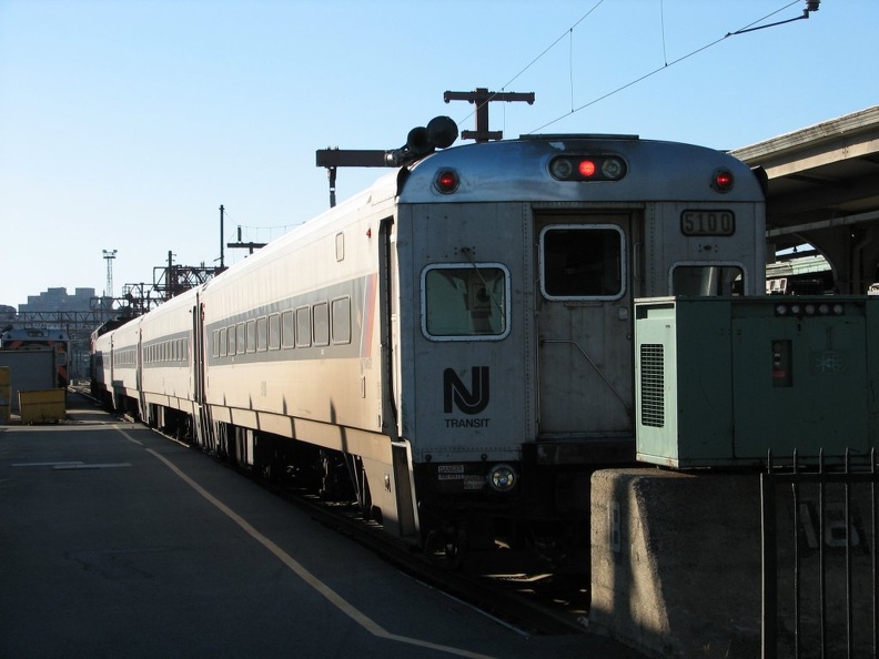 NJT Comet I Cab 5100 @ Hoboken Terminal. Photo taken by Brian Weinberg, 10/30/2005.