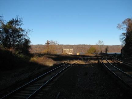 DV Tower @ Spuyten Duyvil. Photo taken by Brian Weinberg, 11/23/2005.