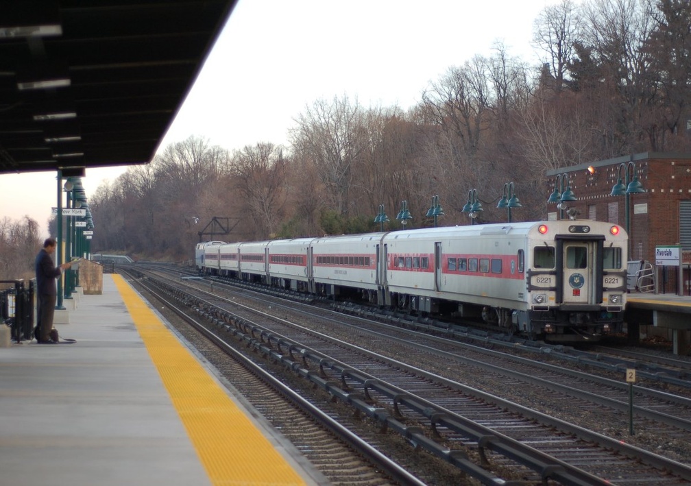 MNCR Shoreliner Cab 6221 @ Riverdale (Hudson Line). Photo taken by Brian Weinberg, 1/12/2006.