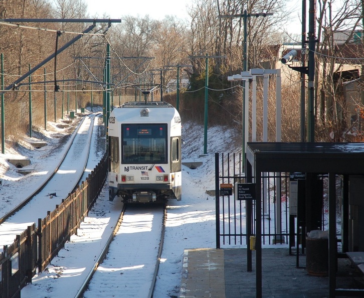 NJT Newark City Subway (NCS) LRV 102B @ Davenport Avenue. Photo taken by Brian Weinberg, 1/15/2006. DSC_1657a.jpg