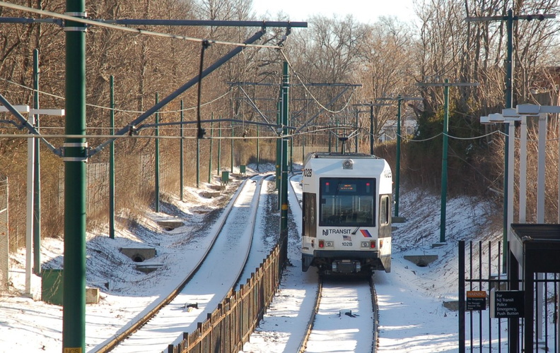 NJT Newark City Subway (NCS) LRV 102B @ Davenport Avenue. Photo taken by Brian Weinberg, 1/15/2006.