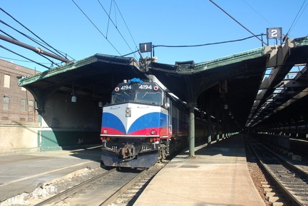 Metro-North Commuter Railroad F40PH-2CAT 4194 @ Hoboken Terminal (Track 1). Photo taken by Brian Weinberg, 2/19/2006.