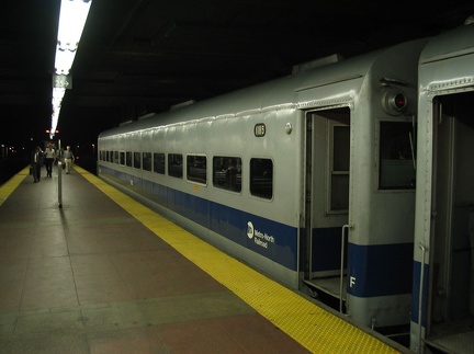 MNR ACMU 1185 @ Grand Central Terminal.  Photo taken by Brian Weinberg, 08/06/2003.