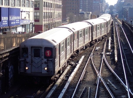 R-62A 2190 @ 125 St (1). Train is traveling northbound and is switching from the middle track to the northbound track. Photo tak