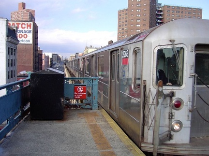 R-62A 2265 @ 125 St (1). Photo taken by Brian Weinberg, 3/9/2003.