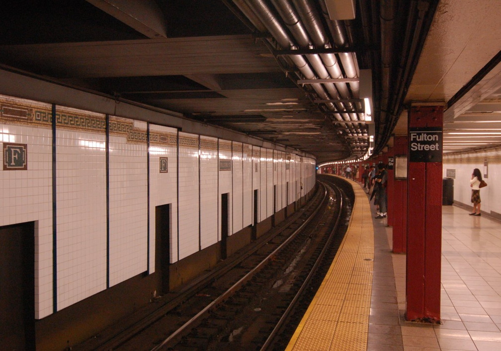 Fulton Street (J/M/Z) - front of the northbound platform, i.e. the lower level (looking south). Photo taken by Brian Weinberg, 6