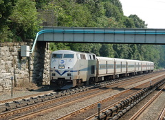 Metro-North Commuter Railroad (MNCR) P32AC-DM 216 @ Riverdale (Hudson Line). Photo taken by Brian Weinberg, 7/9/2006.