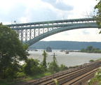 Circle Line boat @ Inwood Movable Bridge (Spuyten Duyvil). Photo taken by Brian Weinberg, 7/9/2006.