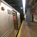 R-46 6156 @ Briarwood - Van Wyck Blvd (F) - Manhattan-bound. Photo taken by Brian Weinberg, 7/16/2006.