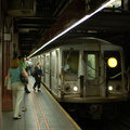 R-40 4423 @ 34 St - Herald Sq (B). Photo taken by Brian Weinberg, 7/26/2006.