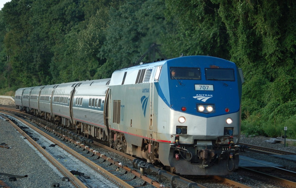 Amtrak P32AC-DM 707 @ Riverdale (Train 242). Photo taken by Brian Weinberg, 9/4/2006.