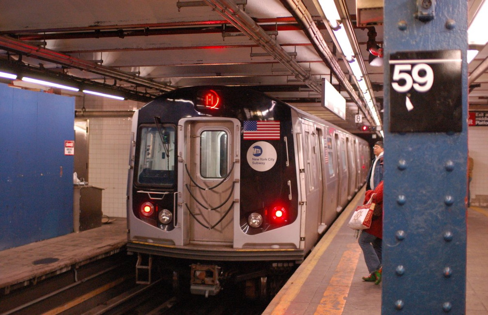 R-160A-2 8653 @ 59 St - Columbus Circle (A). Set is on 4th run of second day of 30-day test. Photo taken by Brian Weinberg, 10/1