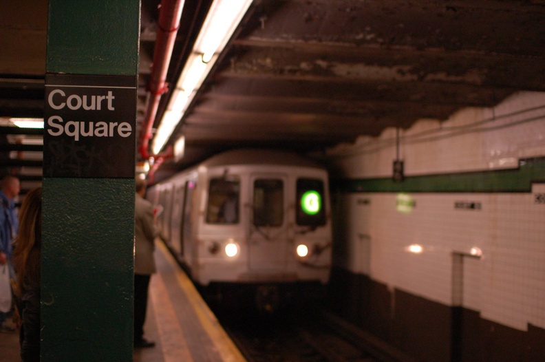 R-46 6248 @ Long Island City - Court Square (G). Photo taken by Brian Weinberg, 10/18/2006.