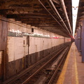 21 St - Van Alst (G) - Brooklyn-bound track. Photo taken by Brian Weinberg, 10/18/2006.