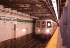 R-46 5556 @ 21 St - Van Alst (G) on the Queens-bound track. Photo taken by Brian Weinberg, 10/18/2006.