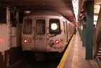 R-46 5554 @ Long Island City - Court Square (G). Photo taken by Brian Weinberg, 10/18/2006.