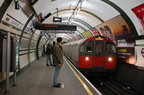1973 Tube Stock @ Gloucester Road (Piccadilly). Photo taken by Brian Weinberg, 12/29/2006.