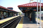 Gun Hill Rd (2/5). Platform level. R-142 6430 in the distance. Photo taken by Brian Weinberg, 5/13/2007.