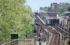 R-142 6586 @ 219 St (2). 225 St (2/5) is in the distance. Photo taken by Brian Weinberg, 5/13/2007.