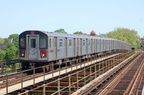 R-142 6586 @ Gun Hill Rd (2). Photo taken by Brian Weinberg, 5/13/2007.