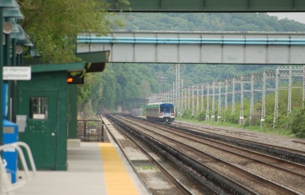 Metro-North Commuter Railroad M-7A @ Riverdale (Hudson Line). Photo taken by Brian Weinberg, 5/20/2007.