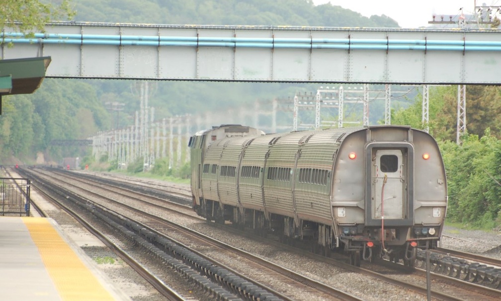 Amtrak P32AC-DM 704 @ Riverdale (Empire Service train #242). Photo taken by Brian Weinberg, 5/20/2007.