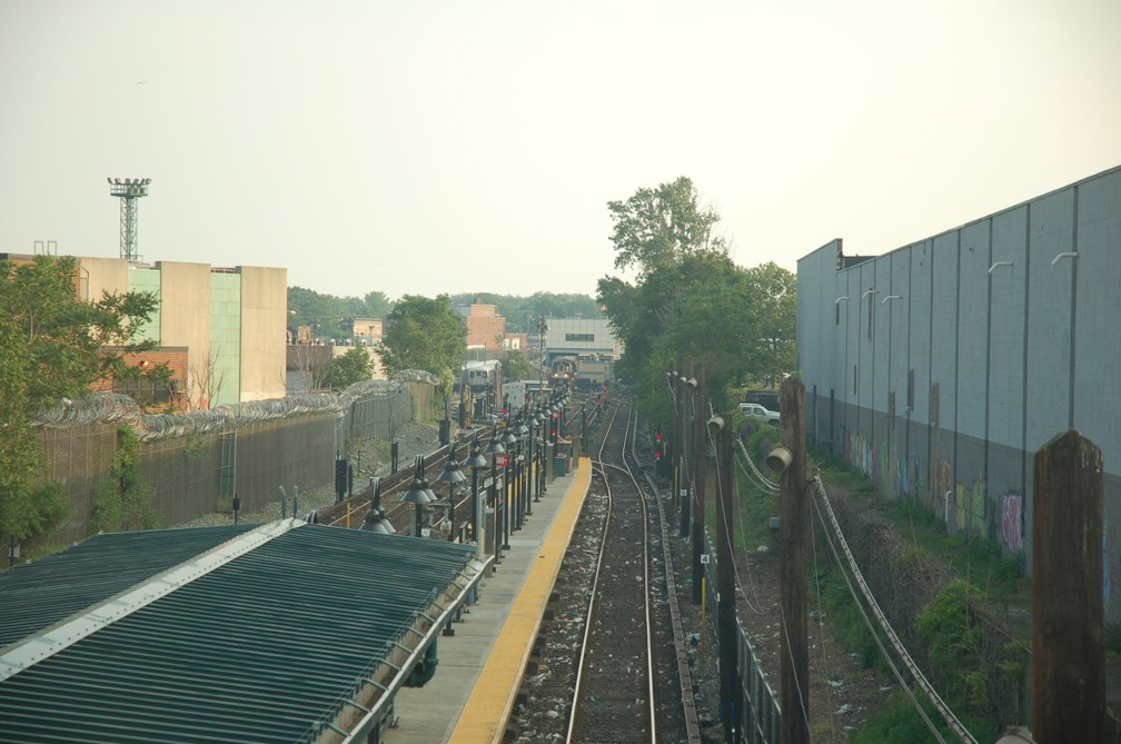 R-143 8245 @ Rockaway Pkwy (L). Photo taken by Brian Weinberg, 5/28/2007.