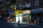 New bus shelter @ 231 St and Broadway (Bx7/Bx10/Bx20). Photo taken by Brian Weinberg, 5/28/2007.