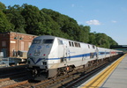 Metro-North Railroad P32AC-DM 218 @ Riverdale (Hudson Line). Photo taken by Brian Weinberg, 6/24/2007.