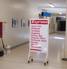 Express sign board @ St. George (SIR). Photo taken by Brian Weinberg, 7/12/2007.