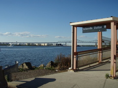 Photo taken by Pelham R62A, 7/12/2007.