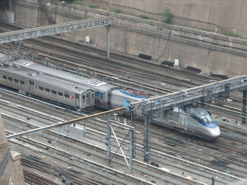 NJT Arrow III 1365 and Amtrak Acela 2032 @ Penn Station. Photo taken by Brian Weinberg, 8/17/2007. - NJT Arrow III 1365 and Amtrak Acela 2032 @ Penn Station. Photo taken by Brian Weinberg, 8/17/2007. IMG_2213f.jpg