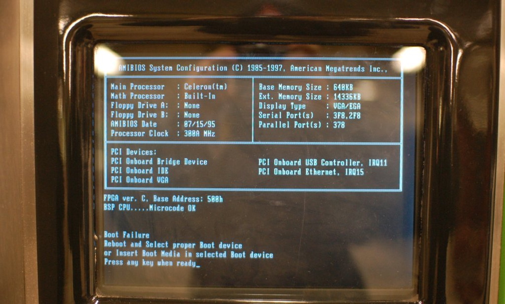 NYCT MVM bios screen - note it runs the awesome C300A CPU -- DSC_7615a.jpg