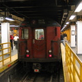 R-36WF 9564 @ Flushing - Main St (7). Photo taken by Brian Weinberg, 10/21/2003.