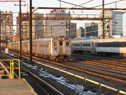 NJT Arrow III 1529 @ Harrison, NJ on 2/5/2004.