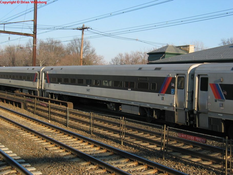 NJT Comet II 5457 @ Edison, NJ. Photo taken by Brian Weinberg, 2/13/2004.