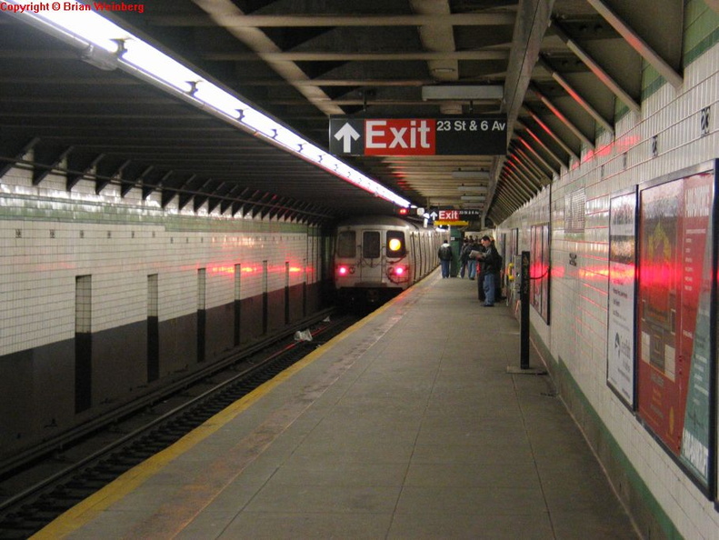 NYCT R-46 6129 @ 23 St/6 Av (F). Photo taken by Brian Weinberg, 2/16/2004. IMG_8747.jpg