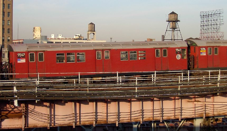 R-36ML 9542 @ Queensboro Plaza (7). Photo taken by Brian Weinberg, 04/15/2003.