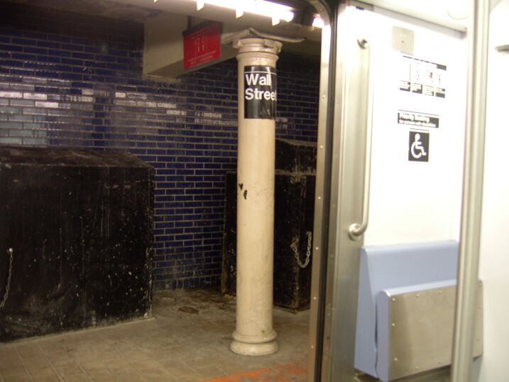 R-142 (2) train @ Wall St (4) due to a G.O. Photo taken by Brian Weinberg, 12/29/2002. (60k) PDRM1244.jpg